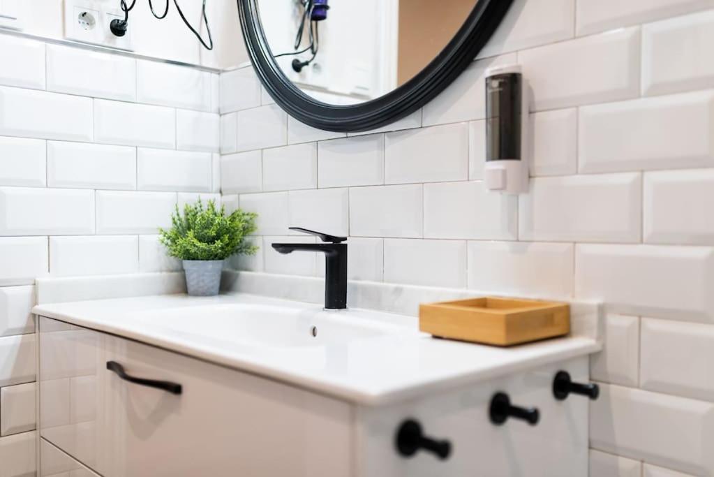 Emblematic Apartment In The Realejo Granada Bagian luar foto